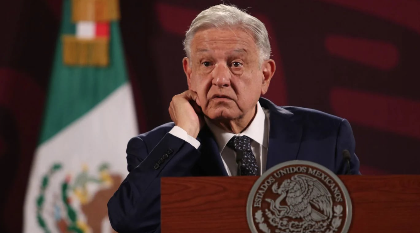 López Obrador explica acuerdo con ejidatarios tras bloqueos